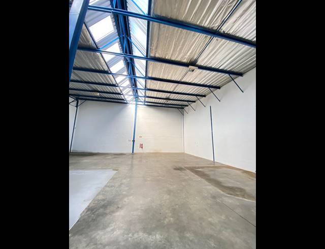 341M² WAREHOUSE TO LET IN STRIJDOMPARK